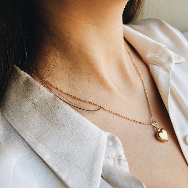 Colar Zaniah com Coração em Prata com Banho de Ouro 24K