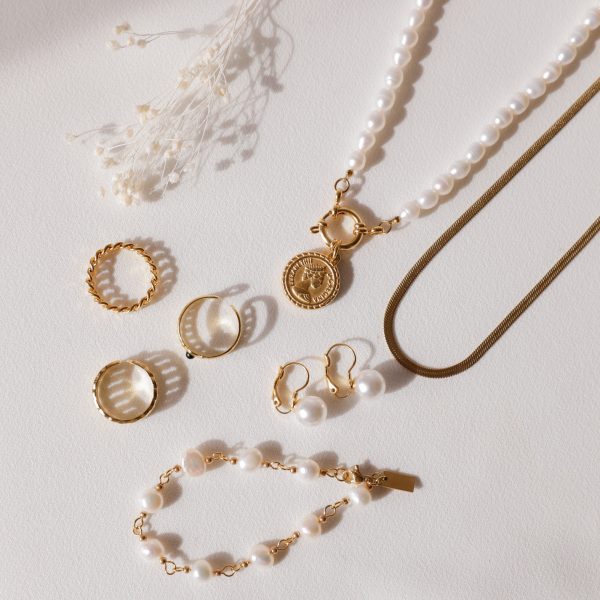Colar de Pérolas de Água Doce com Rainha