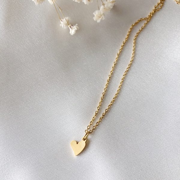 Colar em Aço Dourado com Coração Pequenino Pendurado