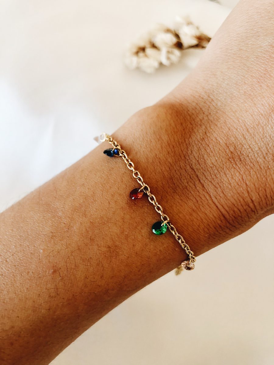 Pulseira sem Aço Douradas com Pedras Coloridas
