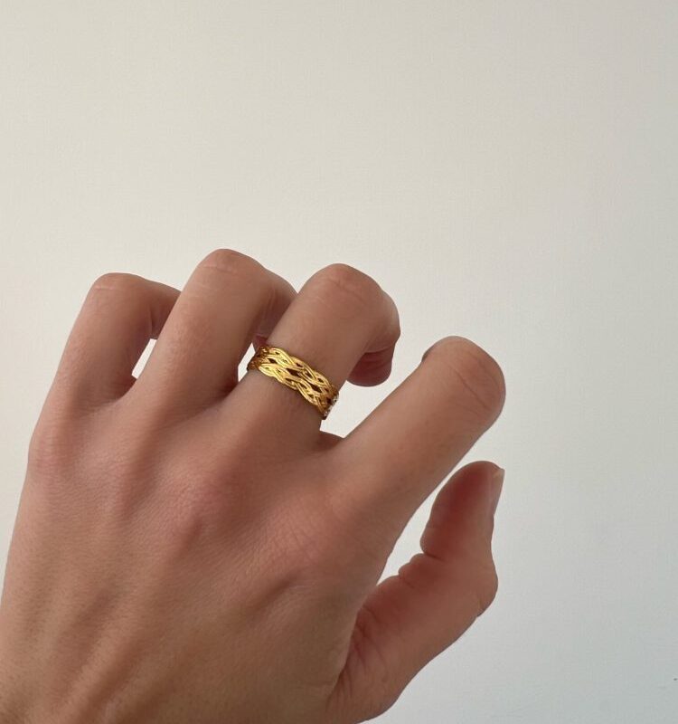 Anel em Aço Dourado Ajustável Trança Dupla