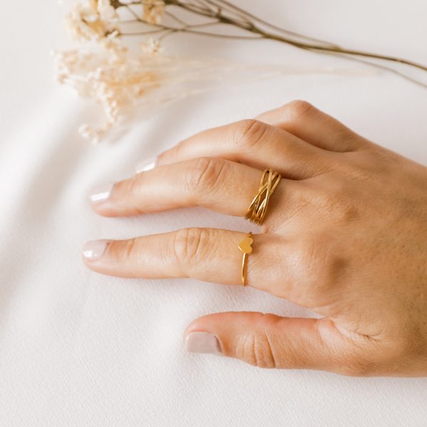Anel em Aço Dourado com Coração
