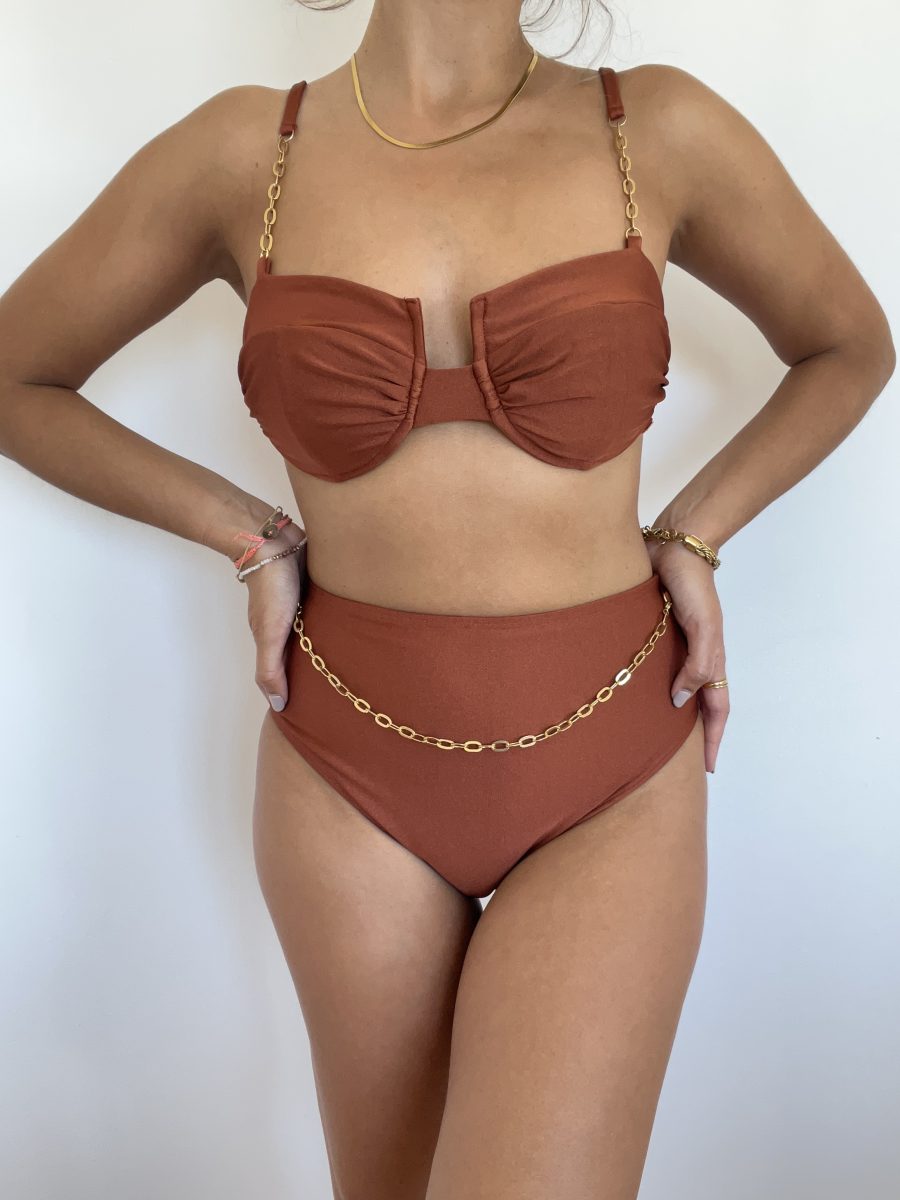 Biquini Concha Castanho com Correntes e Cueca Subida