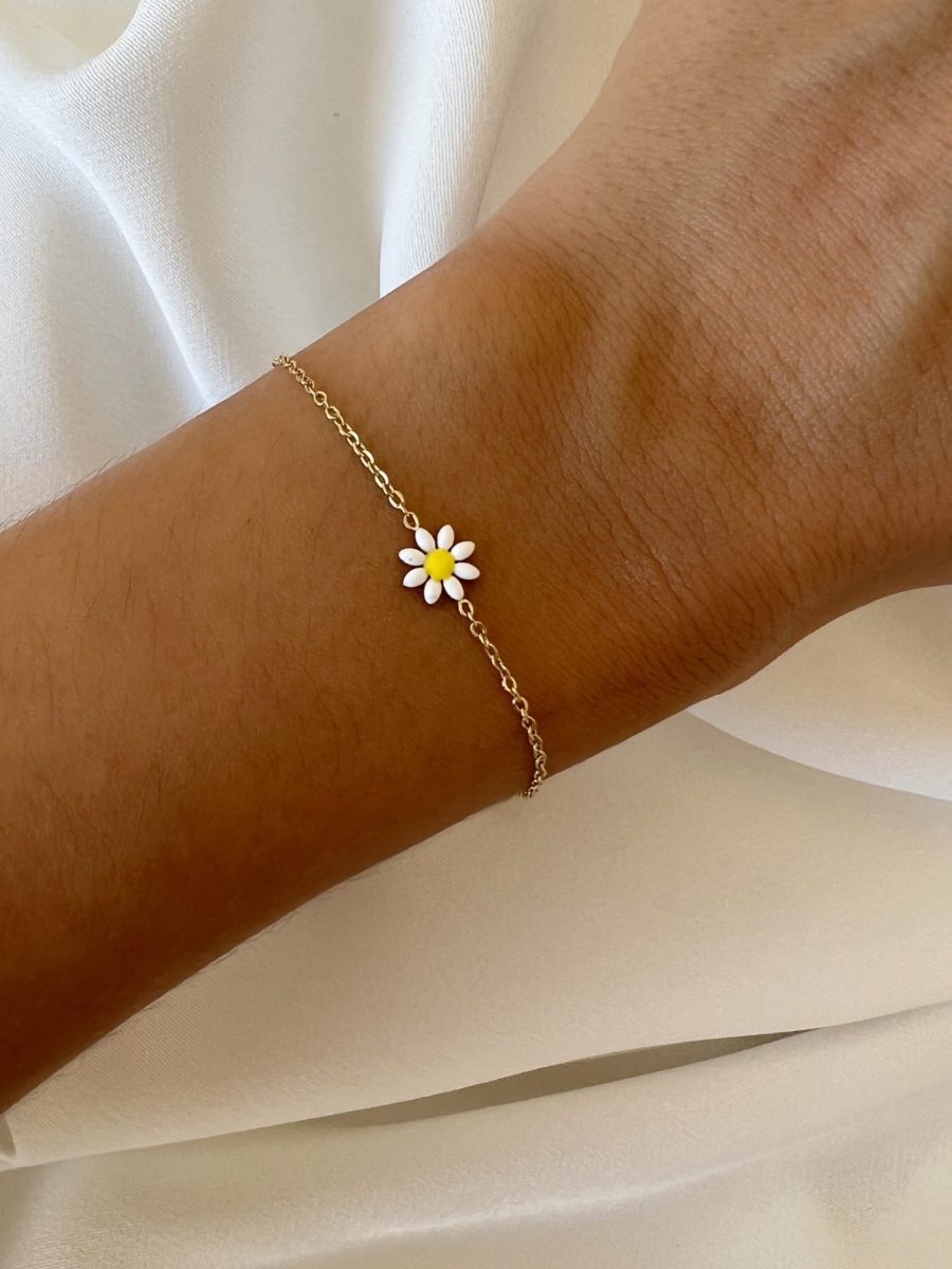 Pulseira em Aço Dourada com Margarida