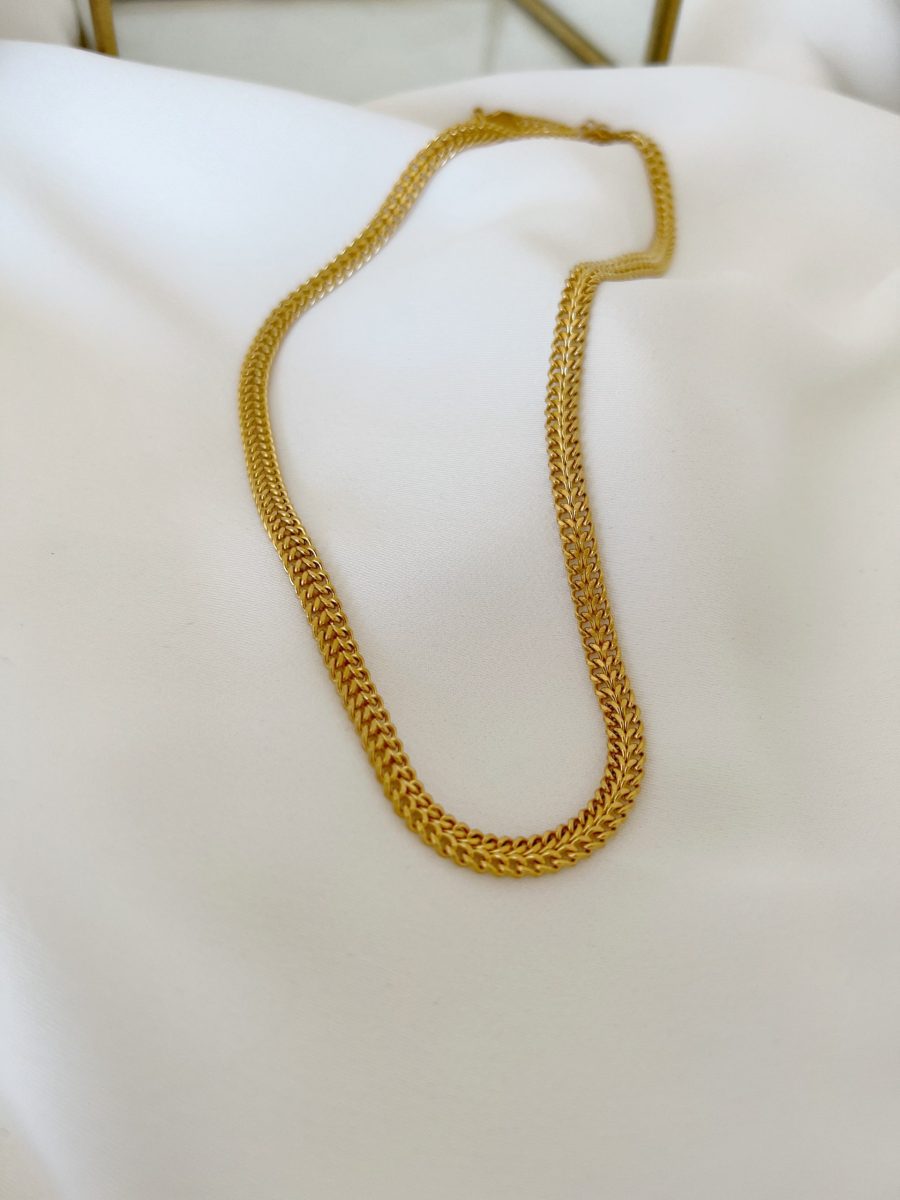 Colar em Aço Dourado com Malha Rígida
