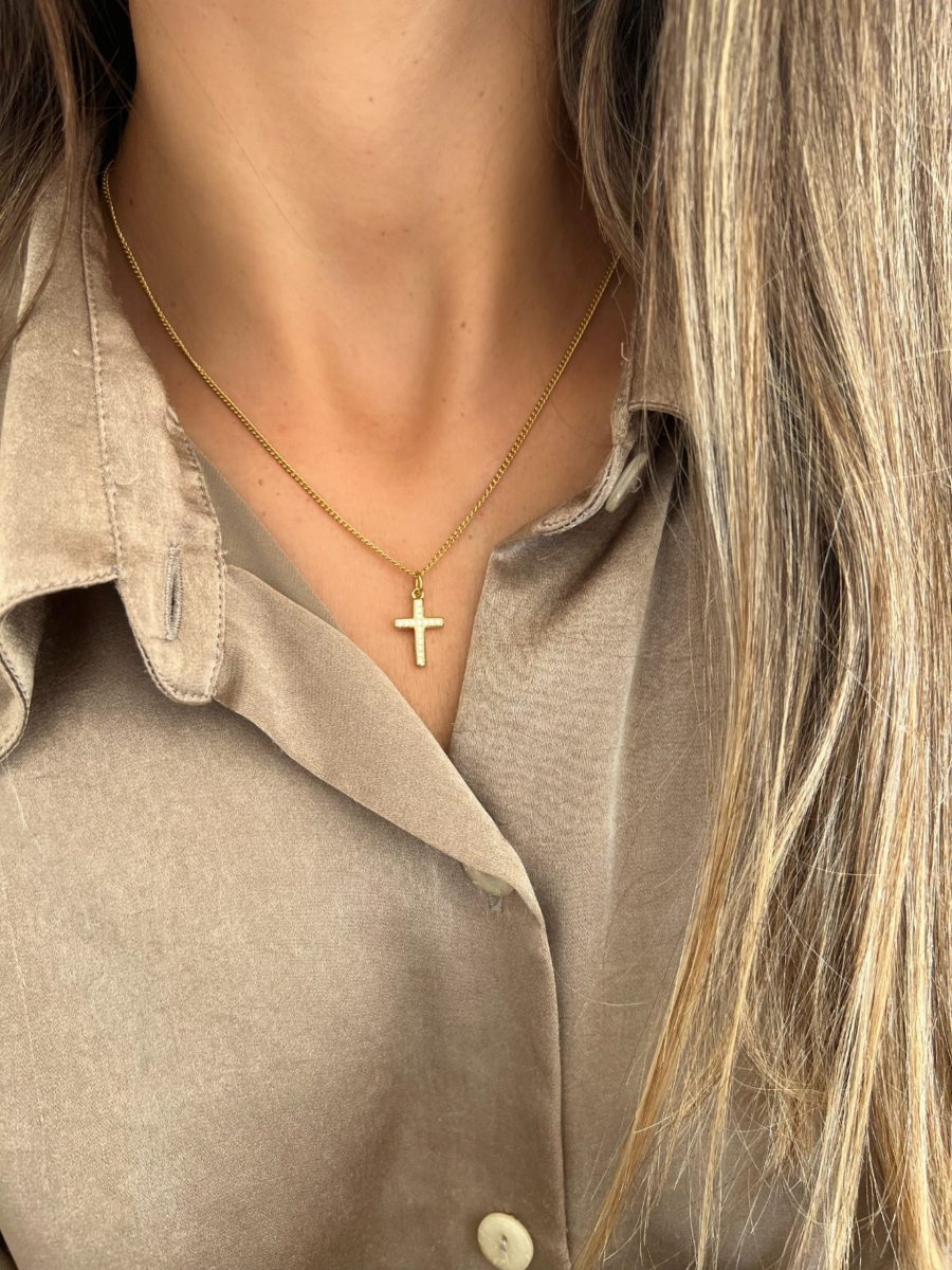 Colar em Aço Dourado com Cruz com Zircónias