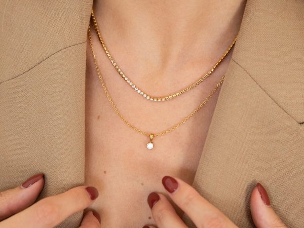 Colar em Aço Dourado com Zircónias