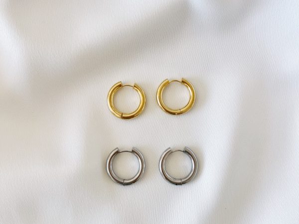 Argolas Simples em Aço Douradas ou Prateadas (25mm)