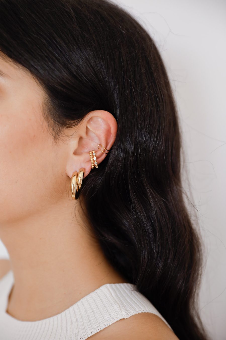 Earcuff com Bolinhas e Zircónias Brancas