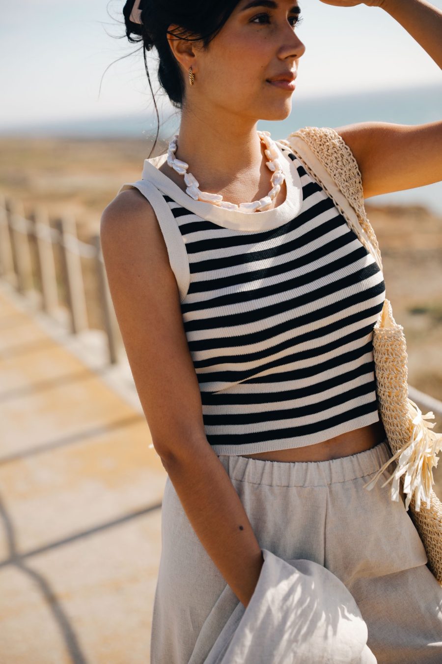 Blusa de Malha às Riscas Preta e Creme