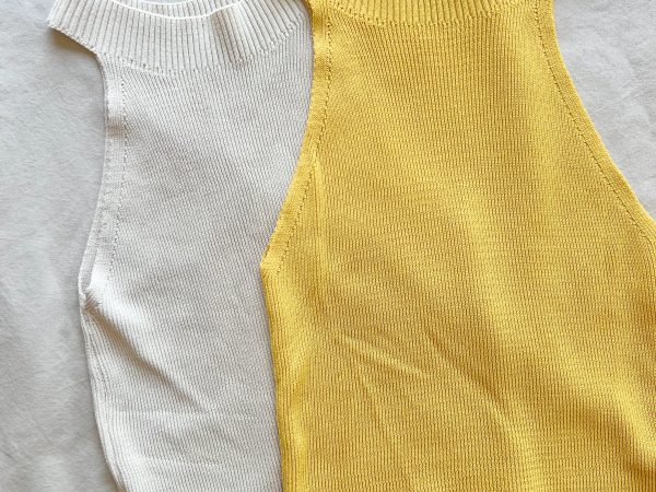 Blusas de Malha Creme e Mostarda
