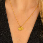 Colar em Aço Dourado com Corações à escolha