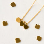 Colar em Aço Dourado com Corações à escolha